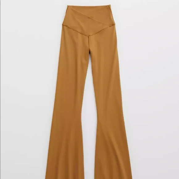 Aerie Offline Real Me Flare Legging - Picture 1 of 4